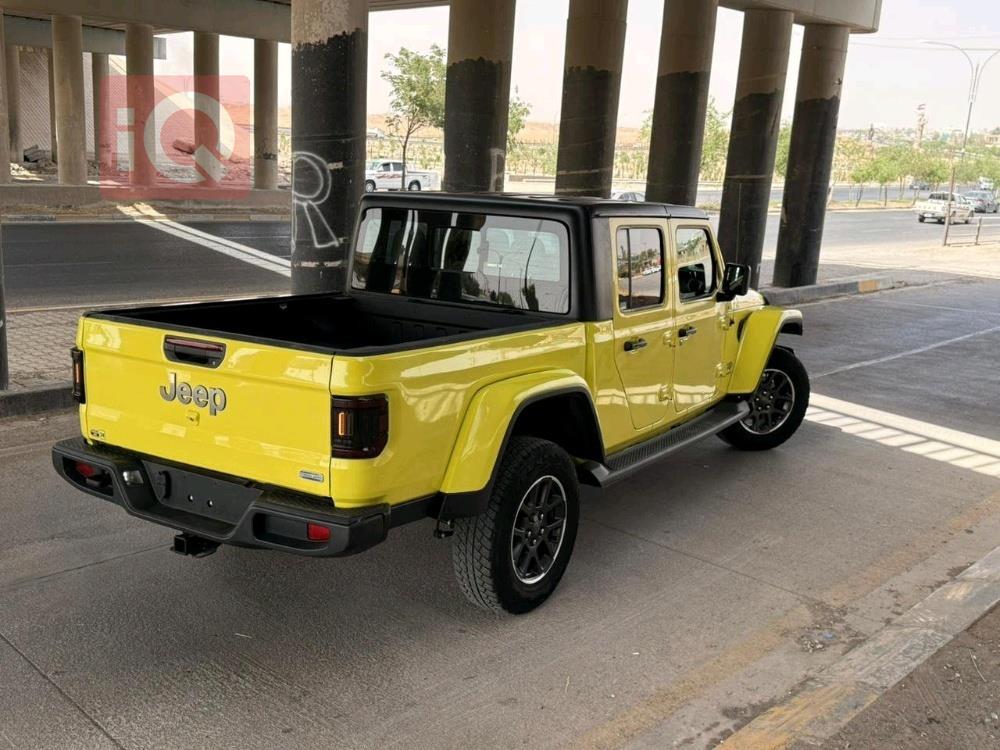 جيب جلاديتور